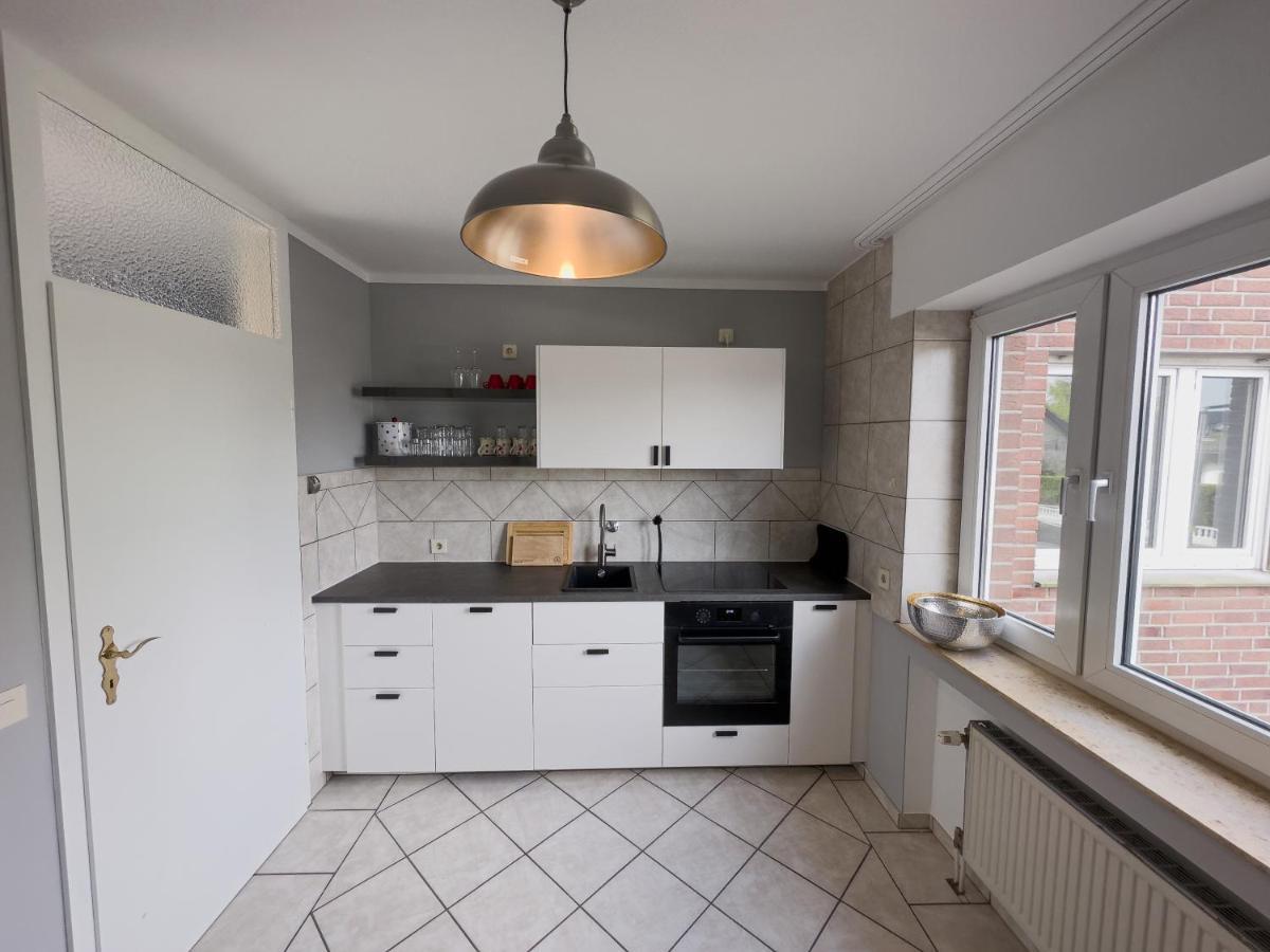 Ruhiges Juwel: Frisch Renoviert 100 Qm Apartment Julich Bagian luar foto